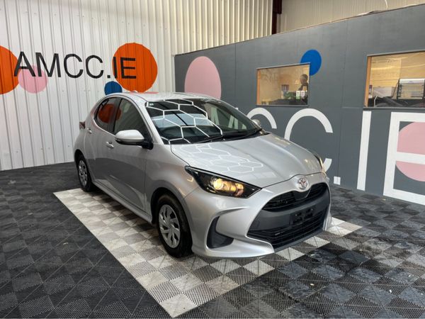 Toyota Yaris Hatchback, Petrol, 2021, White