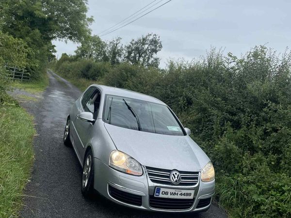 Volkswagen Golf Hatchback, Diesel, 2006, Silver