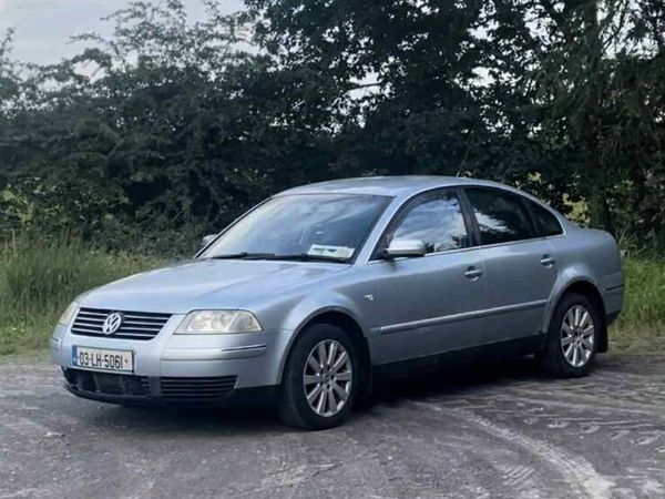 Volkswagen Passat Saloon, Diesel, 2003, Blue