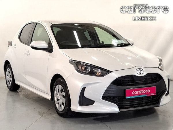Toyota Yaris Hatchback, Petrol, 2022, White