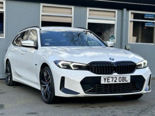 BMW 3-Series Estate, Petrol Hybrid, 2022, White