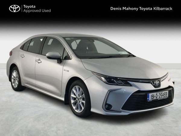 Toyota Corolla Saloon, Petrol Hybrid, 2019, Silver