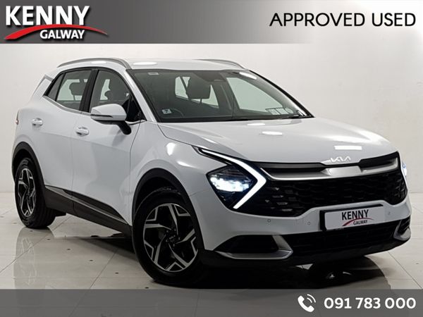 Kia Sportage MPV, Diesel Hybrid, 2023, White