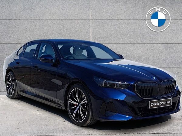BMW 5-Series Saloon, Petrol Plug-in Hybrid, 2025, Blue