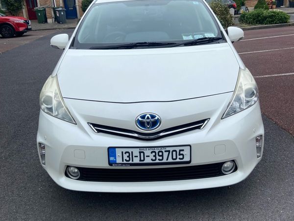 Toyota Prius MPV, Petrol Hybrid, 2013, White