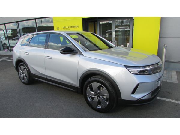 Opel Grandland SUV, Petrol Hybrid, 2025, Silver