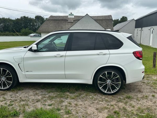 BMW X5 SUV, Petrol Plug-in Hybrid, 2015, White