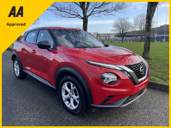 Nissan Juke Hatchback, Petrol, 2020, Red