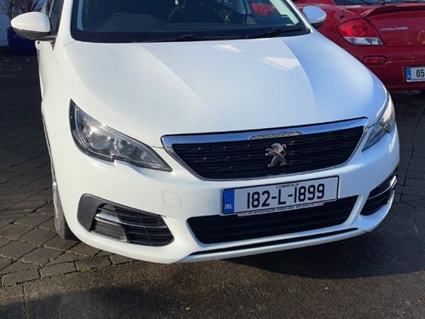 Peugeot 308 Hatchback, Diesel, 2018, White