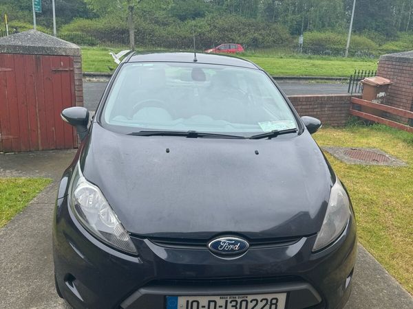 Ford Fiesta Hatchback, Petrol, 2010, Black