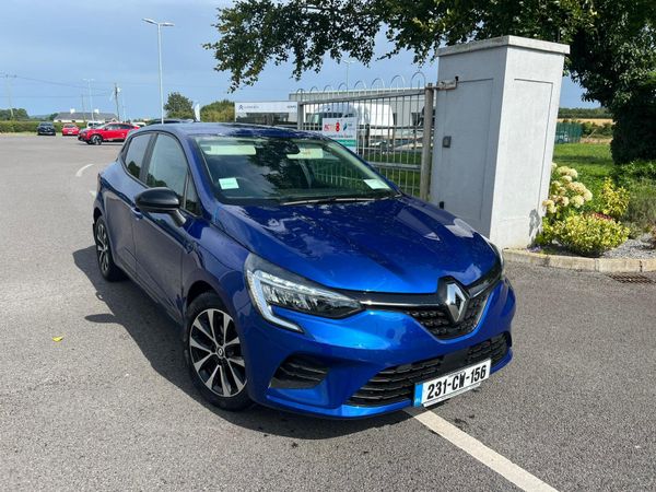 Renault Clio Hatchback, Petrol, 2023, Blue