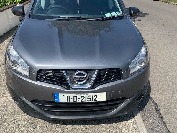 Nissan Qashqai Hatchback, Diesel, 2011, Grey