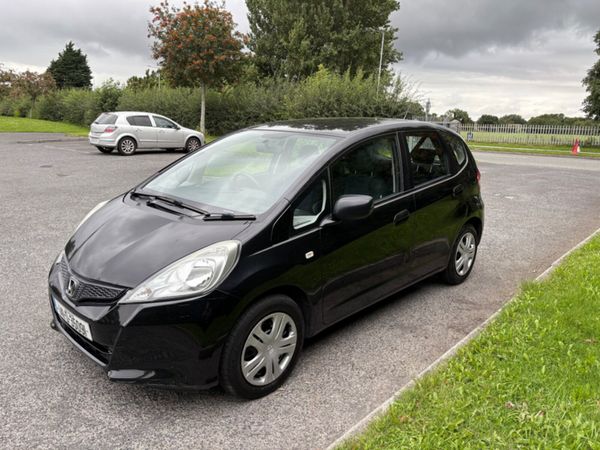 Honda Jazz Hatchback, Petrol, 2014, Black