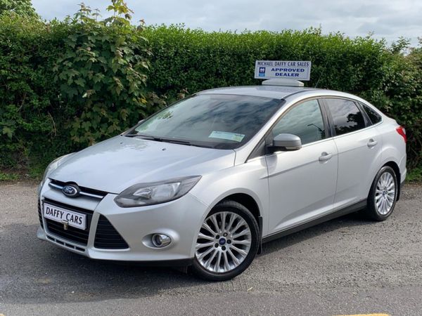 Ford Focus Saloon, Diesel, 2011, Silver