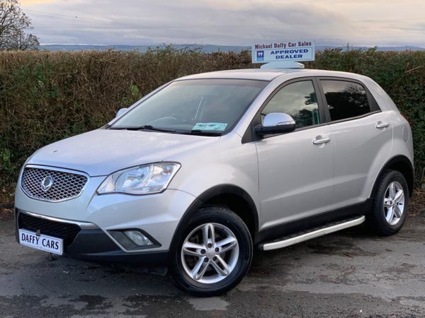 SsangYong Korando MPV, Diesel, 2014, Silver