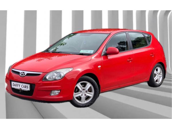 Hyundai i30 Hatchback, Diesel, 2010, Red