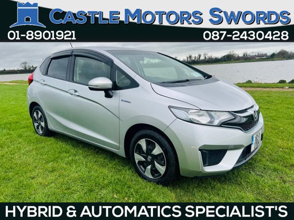 Honda Fit Hatchback, Petrol Hybrid, 2016, Silver