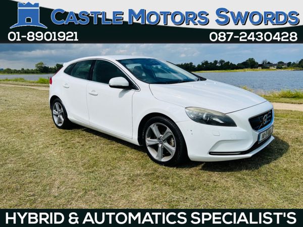 Volvo V40 Hatchback, Petrol, 2014, White