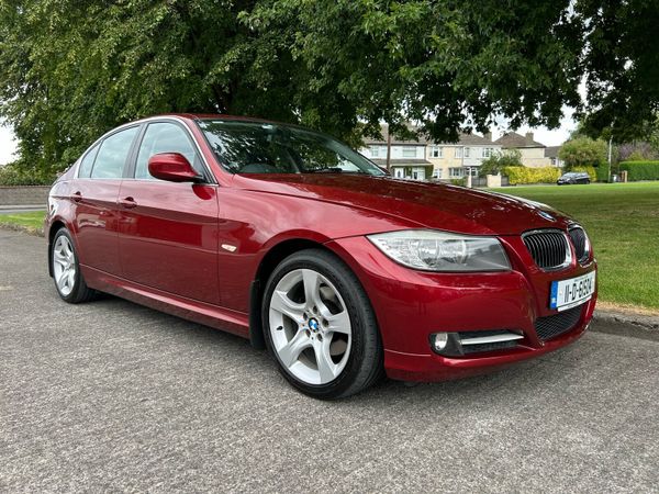 BMW 3-Series Saloon, Petrol, 2011, Red