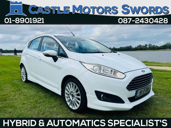 Ford Fiesta Hatchback, Petrol, 2016, White