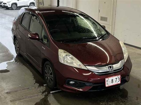 Honda Shuttle Estate, Petrol Hybrid, 2014, Red