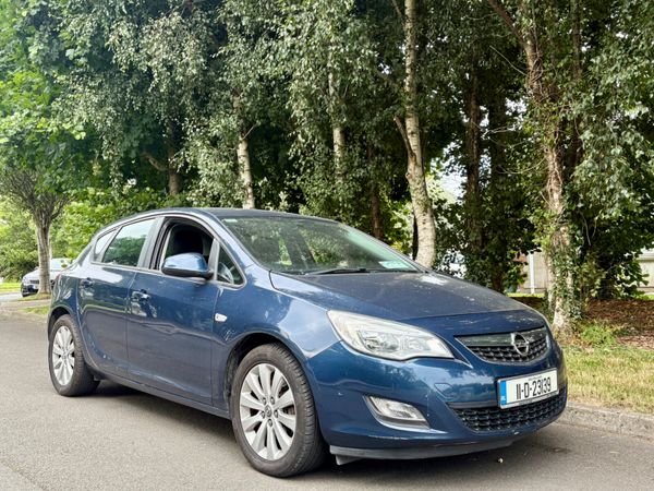 Opel Astra Hatchback, Diesel, 2011, Blue