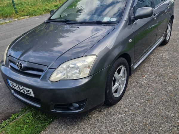 Toyota Corolla Hatchback, Diesel, 2005, Grey