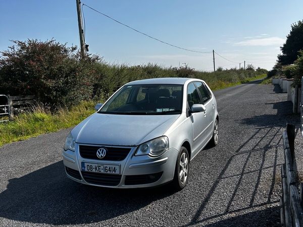 Volkswagen Polo Hatchback, Diesel, 2008, Silver