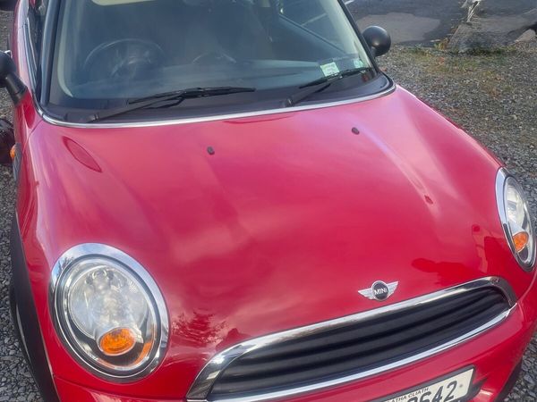 Mini First Hatchback, Petrol, 2012, Red