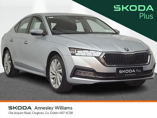 Skoda Octavia Saloon, Petrol, 2023, Silver