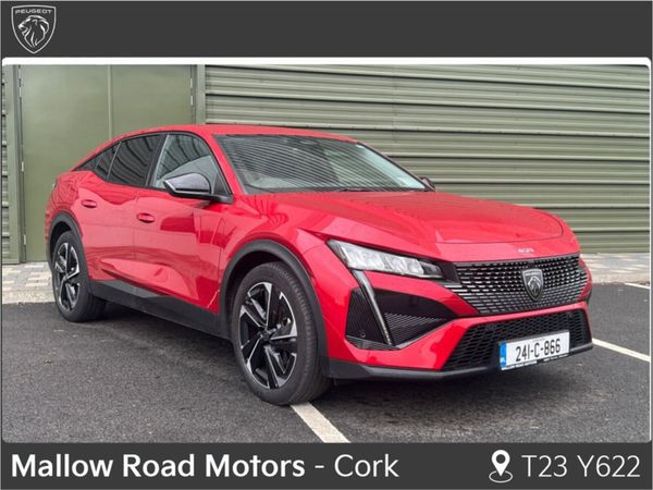 Peugeot 408 Hatchback, Petrol, 2024, Red