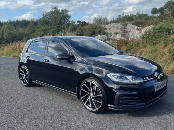 Volkswagen Golf Hatchback, Diesel, 2017, Black