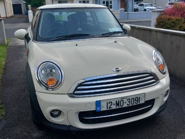 Mini Cooper Hatchback, Diesel, 2012, White