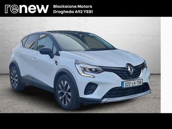 Renault Captur Hatchback, Petrol, 2022, White