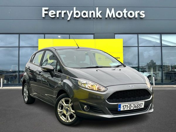 Ford Fiesta Hatchback, Petrol, 2017, Grey