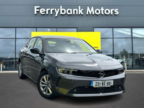 Opel Astra Hatchback, Petrol, 2023, Grey