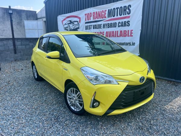 Toyota Vitz Hatchback, Petrol Hybrid, 2017, Yellow