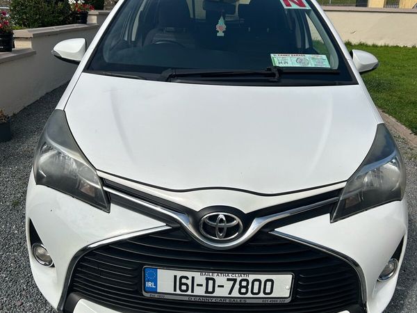Toyota Yaris Hatchback, Petrol, 2016, White