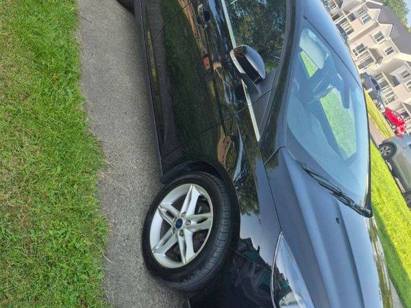 Ford Focus Hatchback, Diesel, 2017, Black