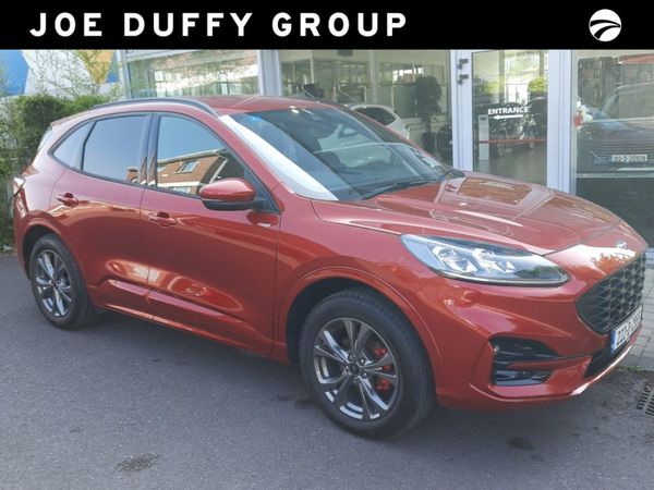 Ford Kuga SUV, Petrol Hybrid, 2022, Red
