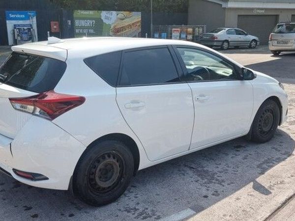 Toyota Auris Van, Diesel, 2018, White