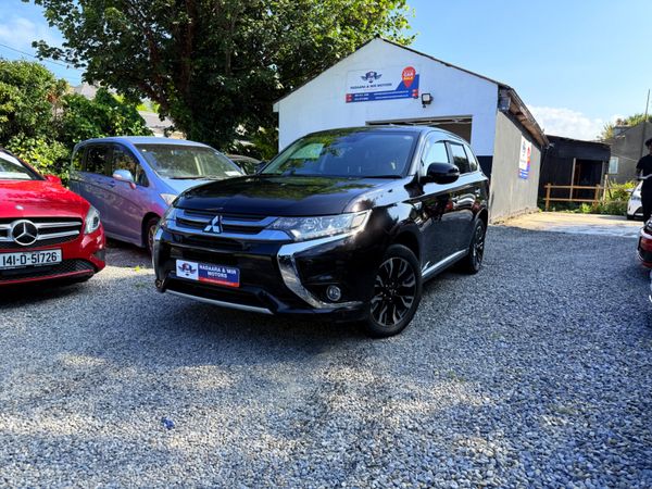 Mitsubishi Outlander SUV, Petrol Plug-in Hybrid, 2016, Black