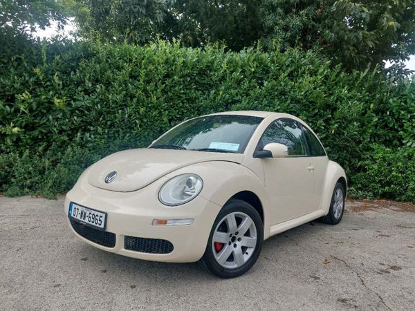 Volkswagen Beetle Hatchback, Petrol, 2007, Beige