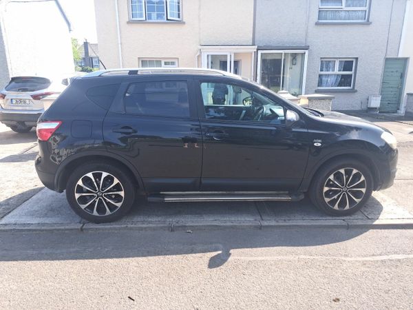 Nissan Qashqai Hatchback, Diesel, 2012, Black