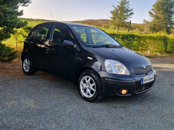 Toyota Yaris Hatchback, Petrol, 2005, Black