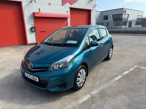 Toyota Yaris Hatchback, Petrol, 2012, Green