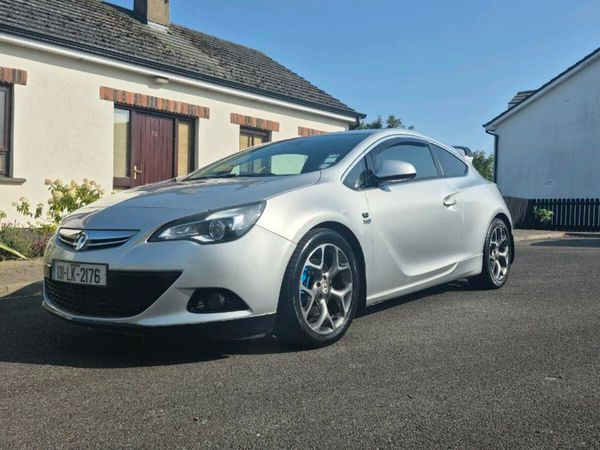 Vauxhall Astra Hatchback, Diesel, 2013, Silver
