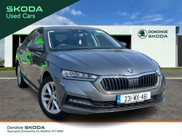 Skoda Octavia Saloon, Diesel, 2023, Grey