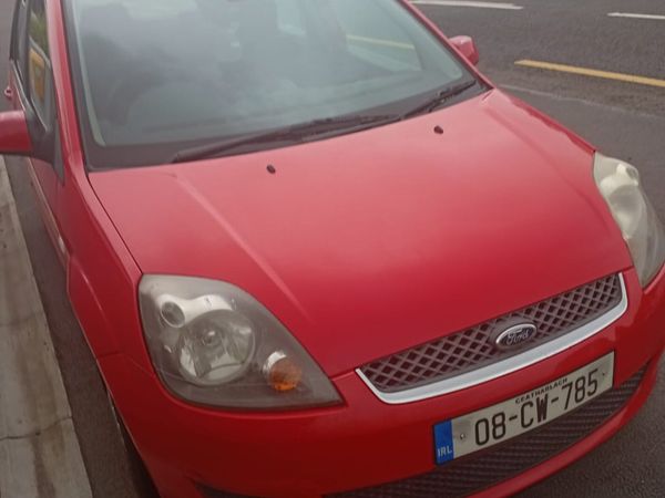 Ford Fiesta Hatchback, Petrol, 2008, Red