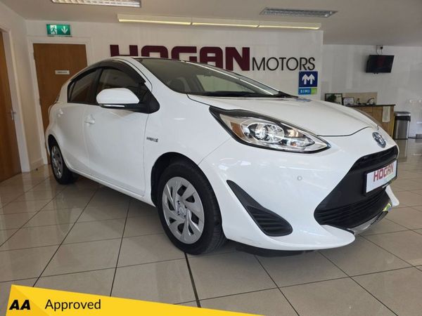 Toyota Aqua Hatchback, Hybrid, 2020, White